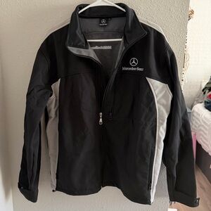 Men's Black and Gray Jacket